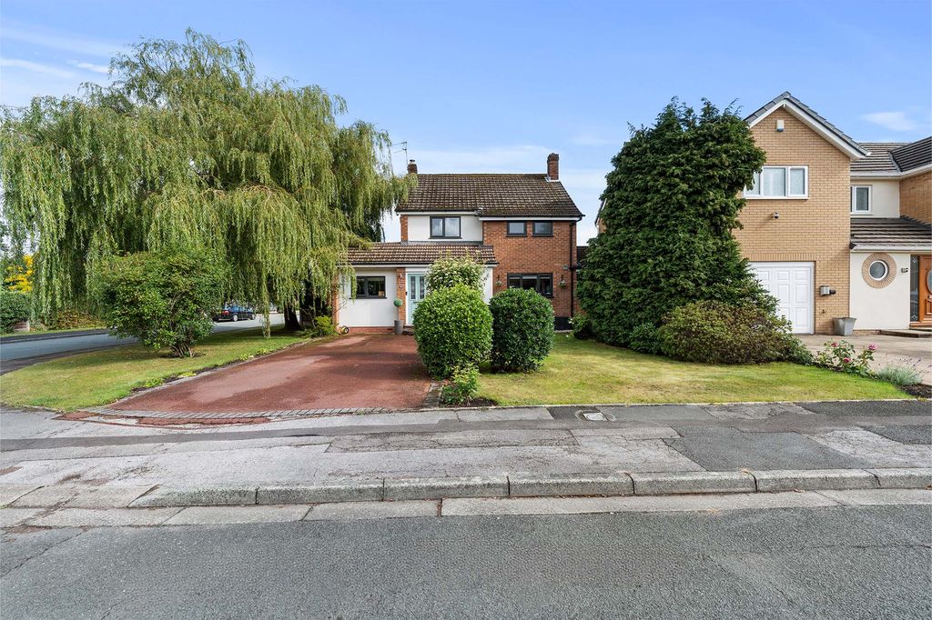 Property photo 1 of 33