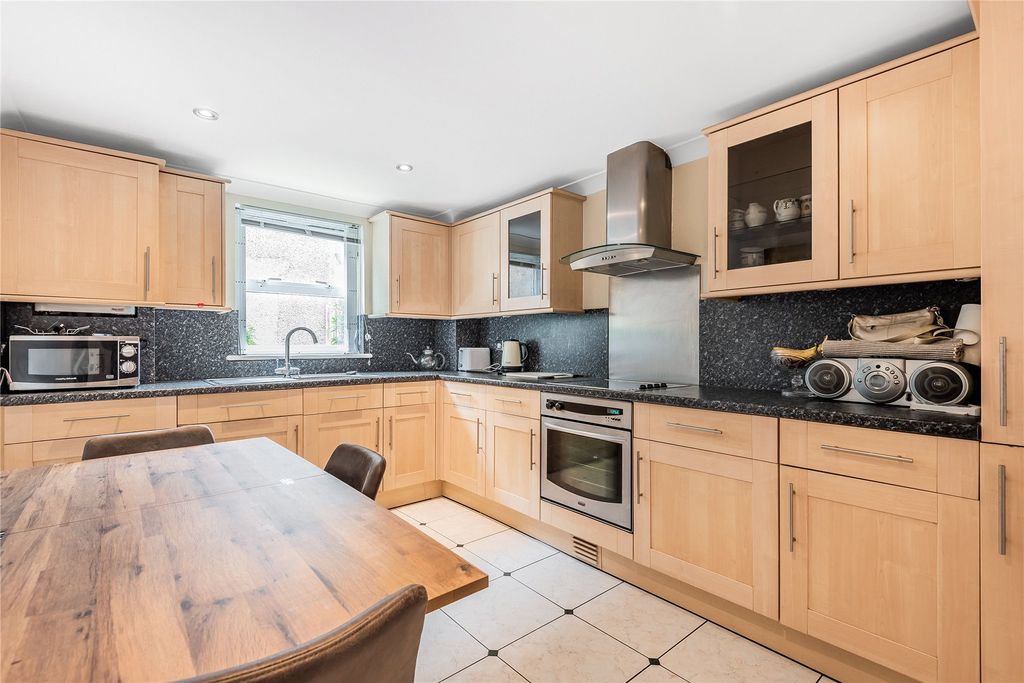 Property photo 3 of 15 Picture No. 06