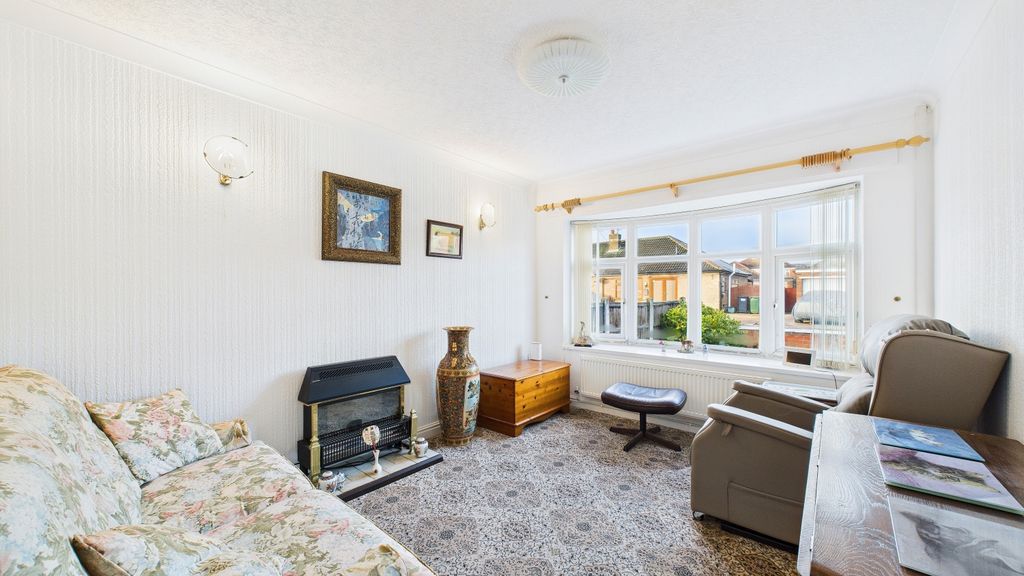 Property photo 2 of 8 Cam03669G0-Pr0042-Still008