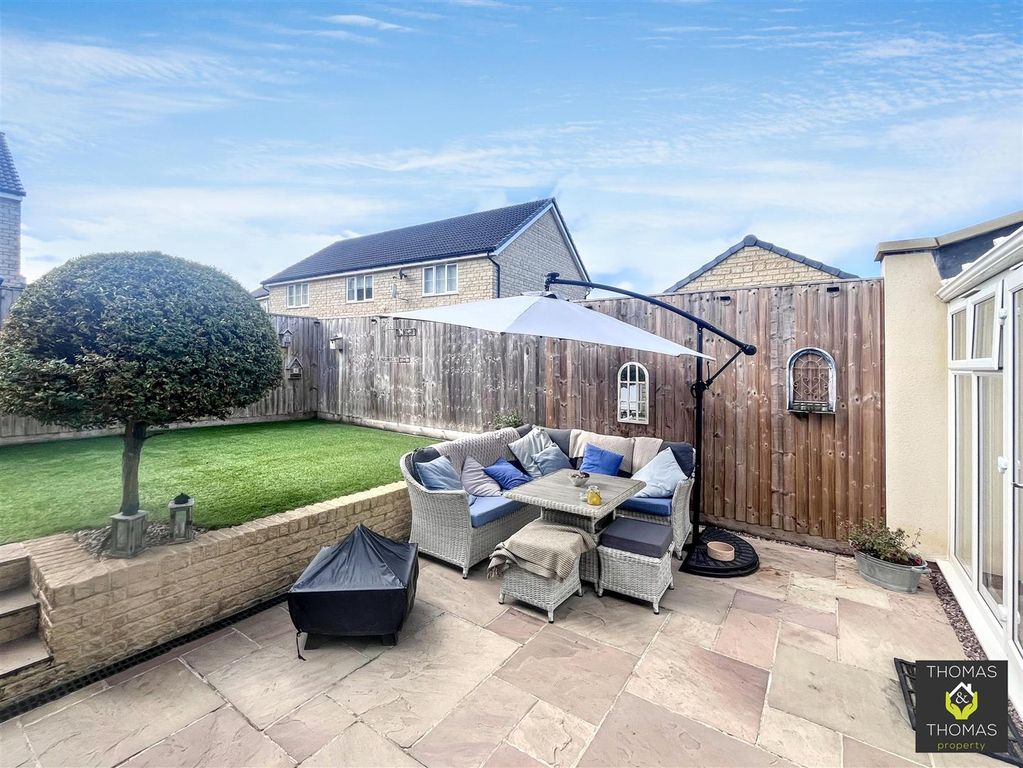 Property photo 3 of 21