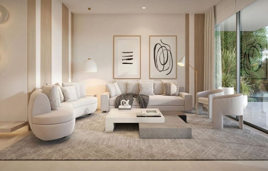 Property photo 3 of 18