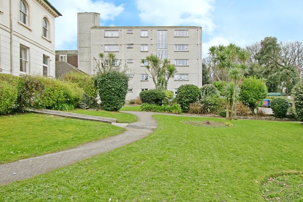 Property photo 1 of 16 Photography