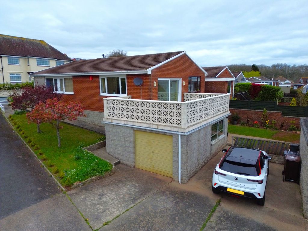 Property photo 2 of 34