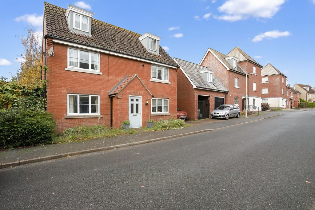 Property photo 1 of 25