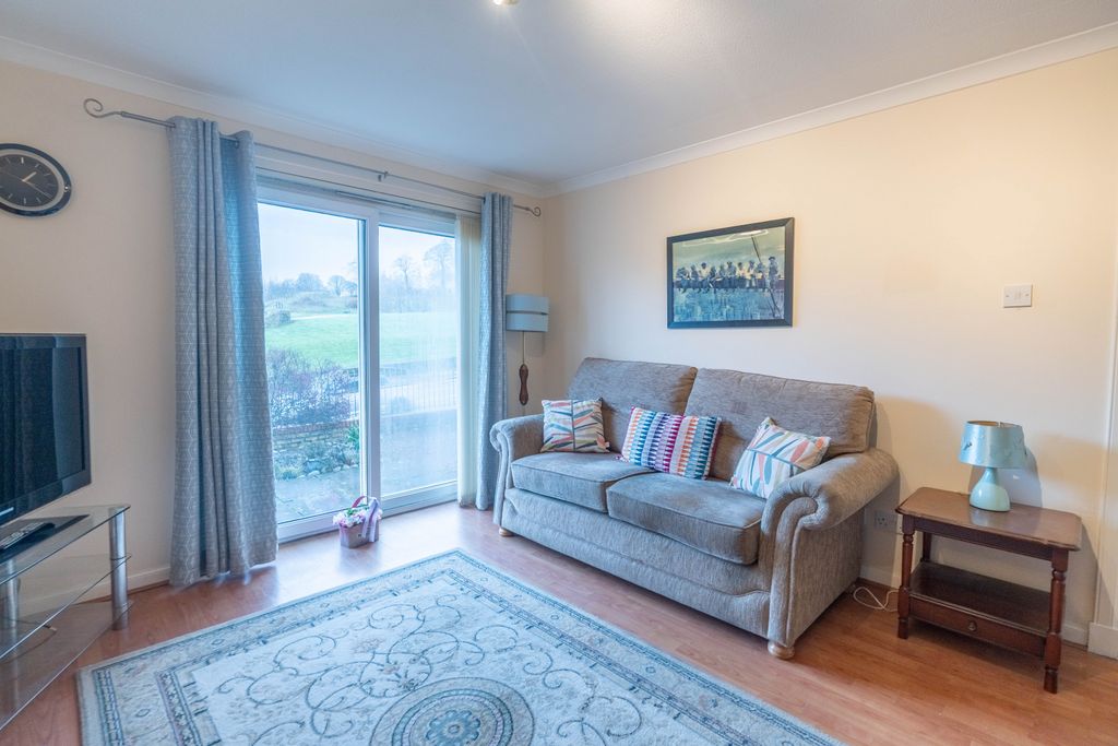 Property photo 2 of 26 Gallery