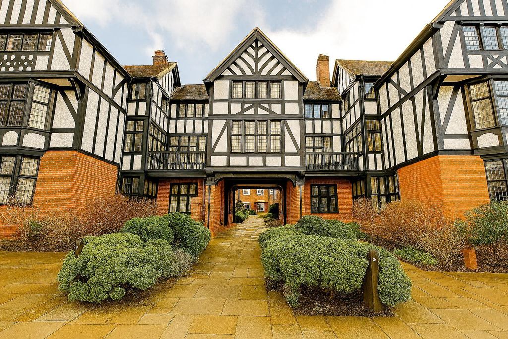 Property photo 1 of 17 Front 2.Jpg