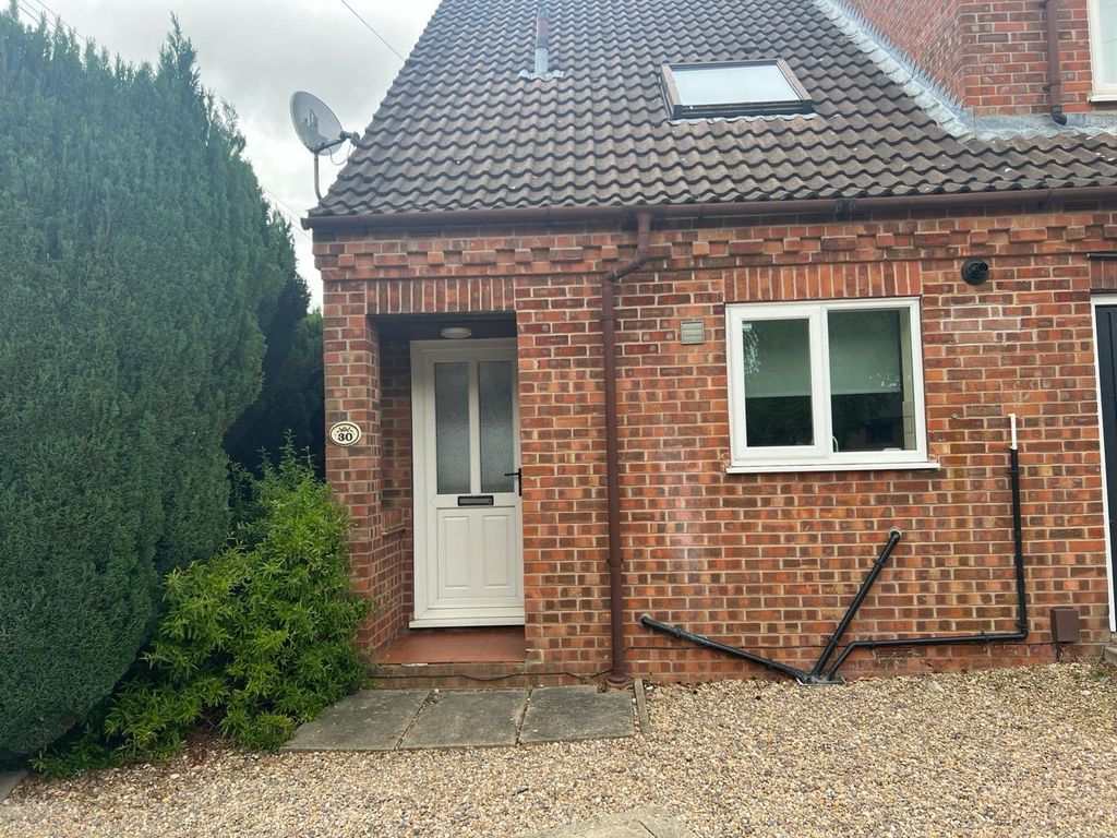 Property photo 1 of 7 Front