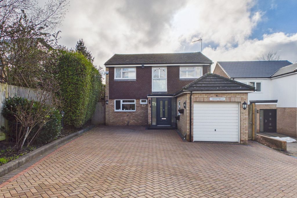 Property photo 1 of 23