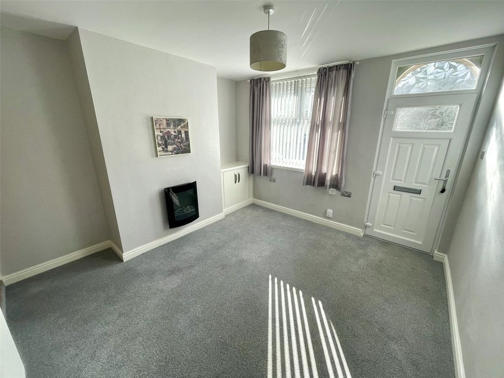 Property photo 2 of 10 Picture No. 02