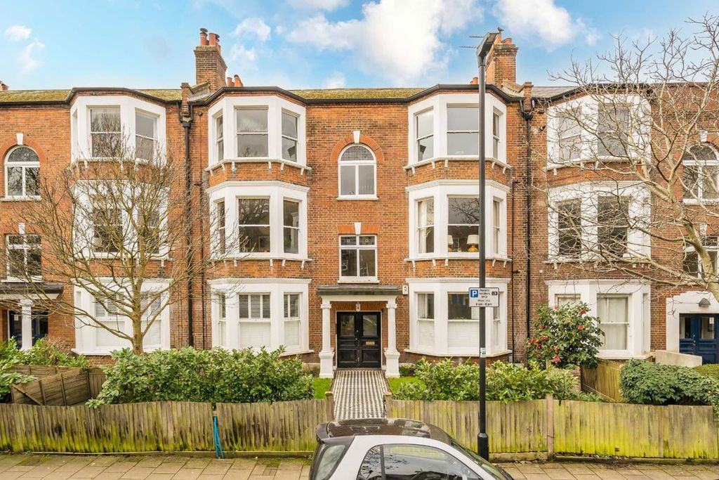 Property photo 1 of 6