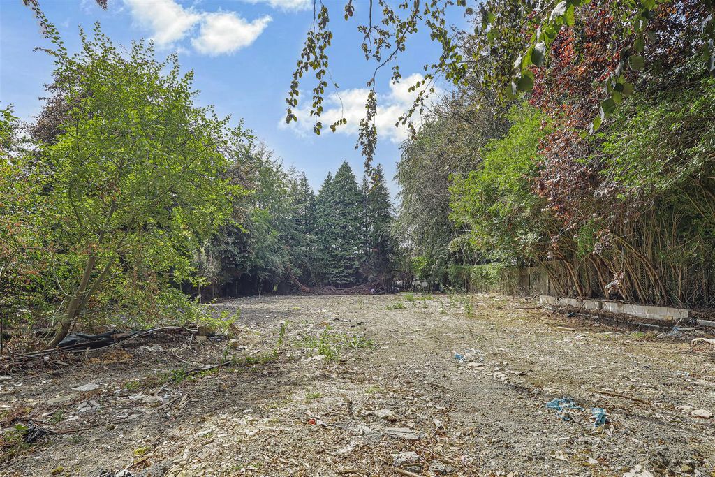 Property photo 3 of 5