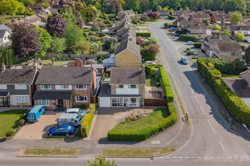Property photo 1 of 36