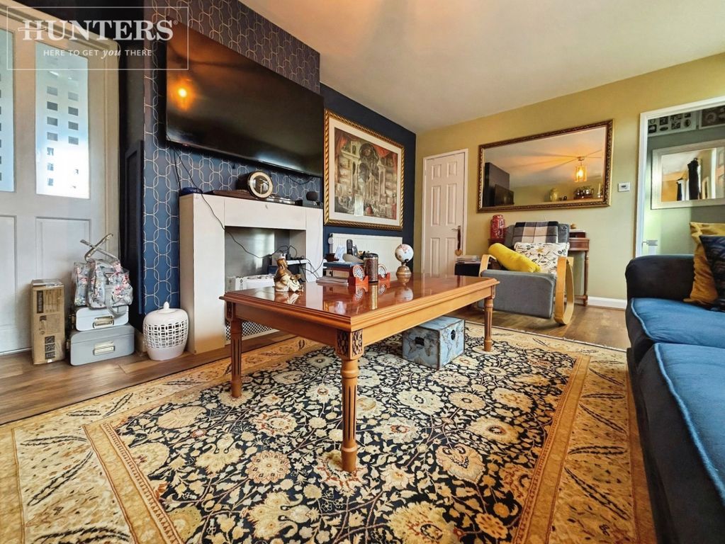 Property photo 2 of 15 Pbox-Img.Jpg