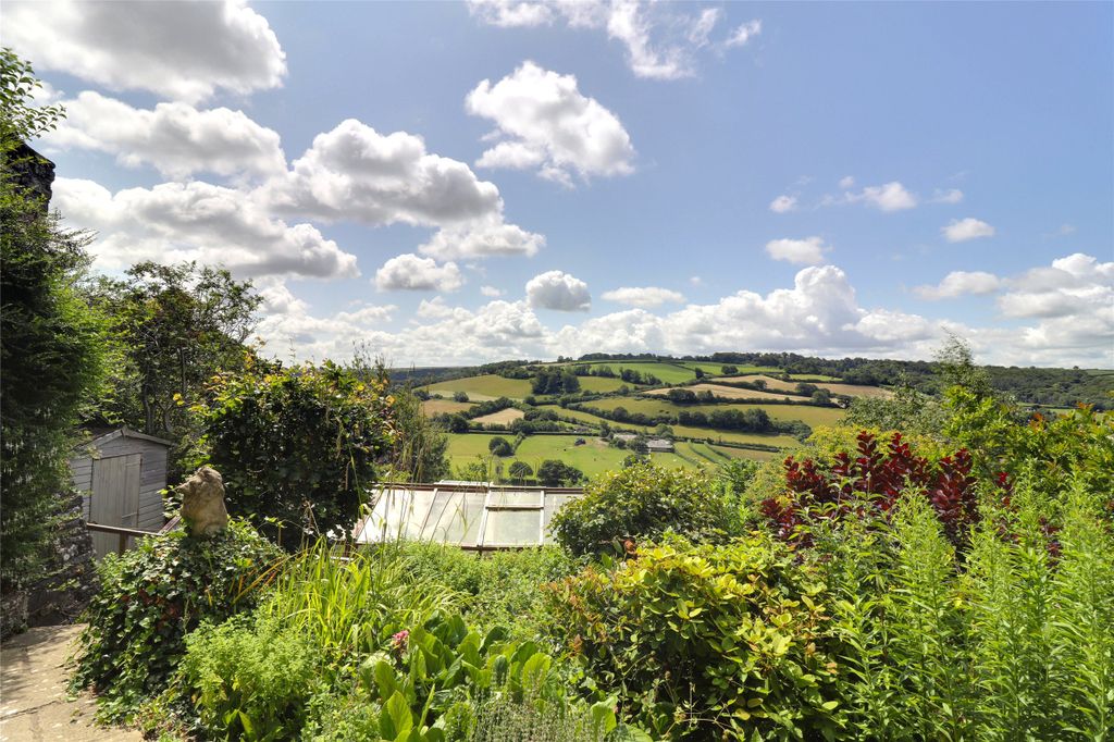 Property photo 1 of 23 1 - Picture No. 41