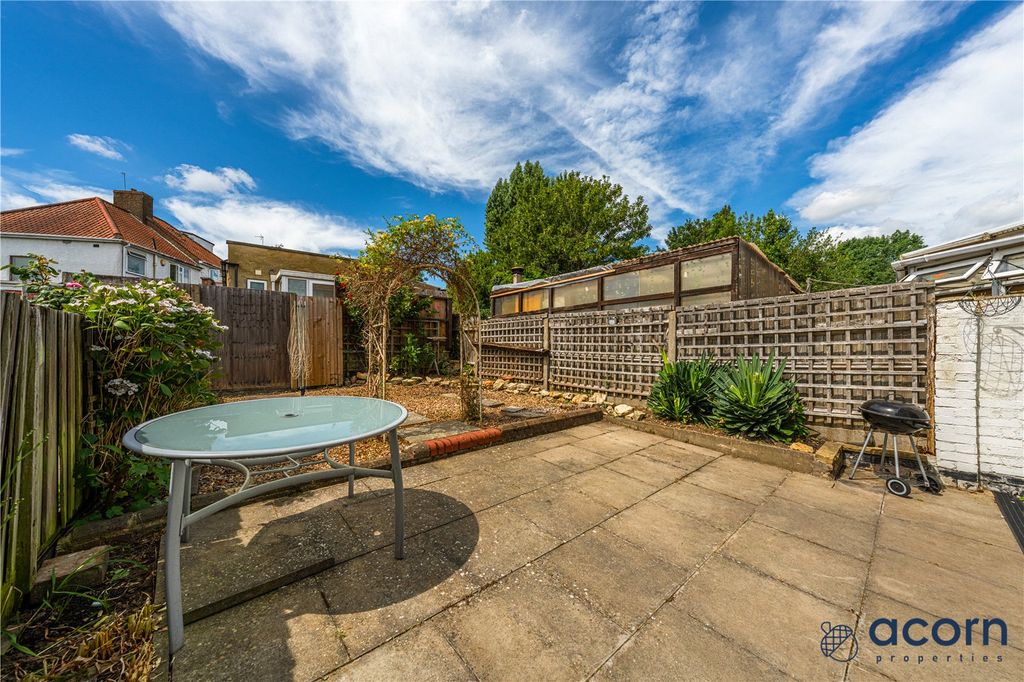 Property photo 3 of 13 Picture No. 27