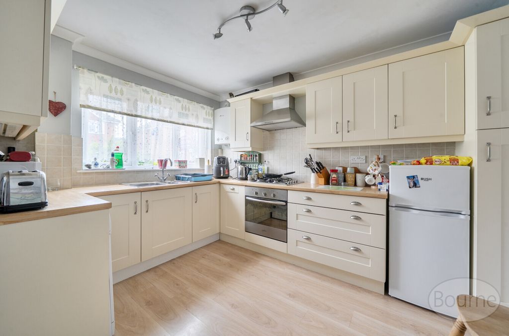 Property photo 3 of 18 Aa4E9514-E1Da-489...