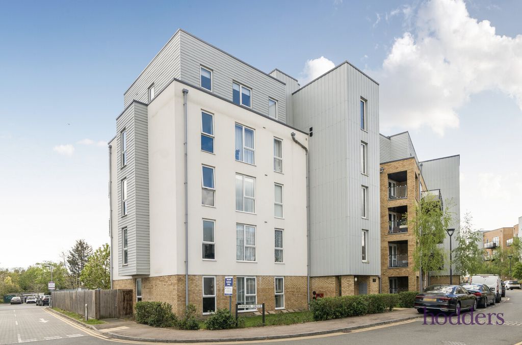 Property photo 2 of 17 B0376577-8Dd1-4E7...