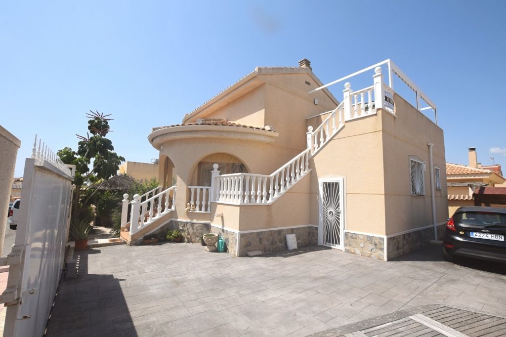 Property photo 1 of 20