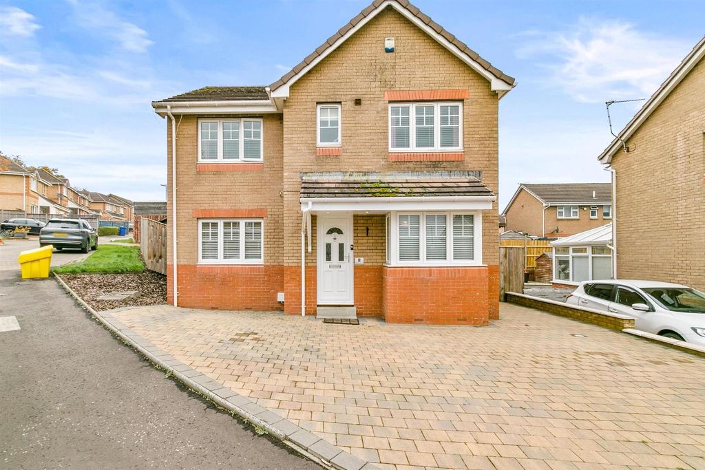 Property photo 1 of 36