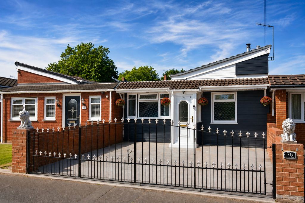 Property photo 1 of 28