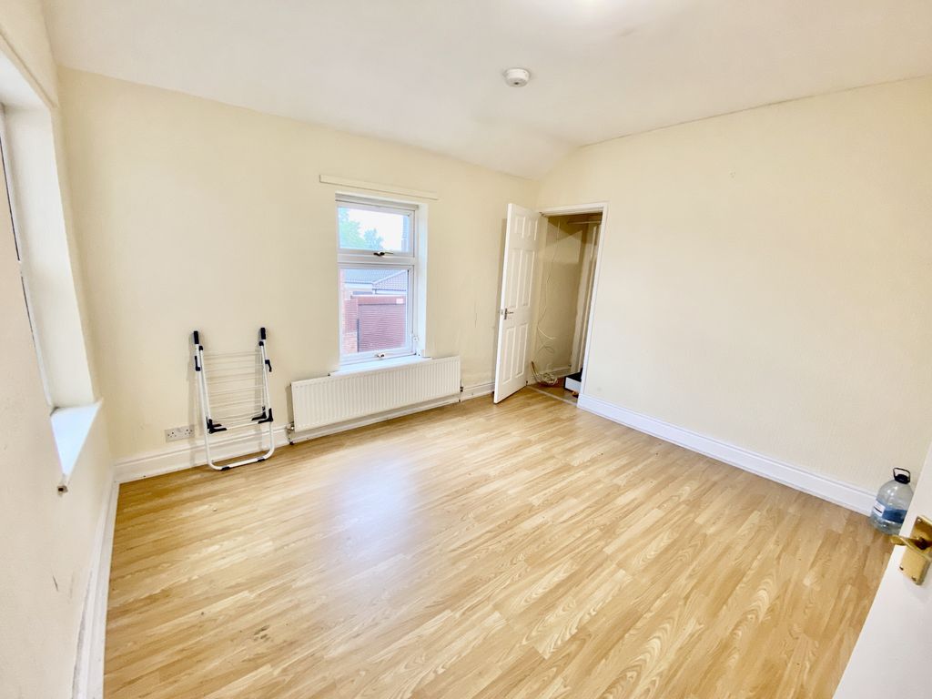 Property photo 2 of 14 Image 3
