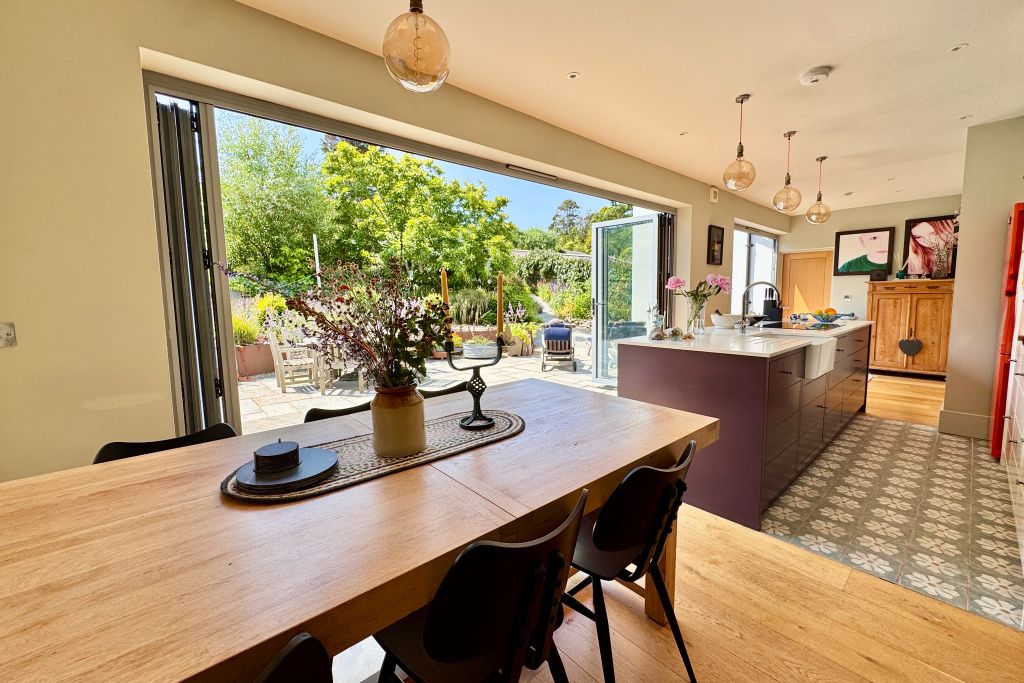 Property photo 3 of 27 Kitchen/Dining Room