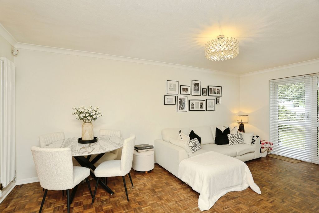 Property photo 3 of 20 Reception Room
