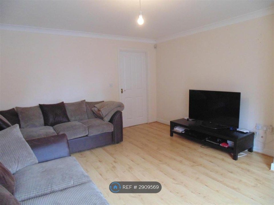 Property photo 3 of 8