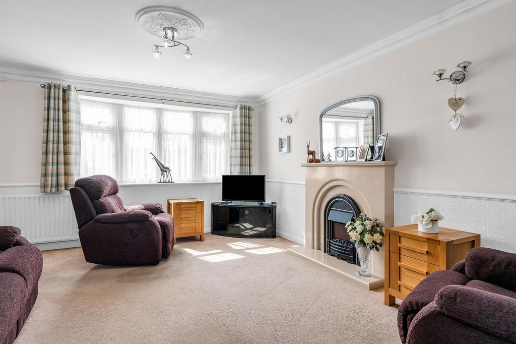 Property photo 3 of 20 Internal-Smalll-3.Jpg