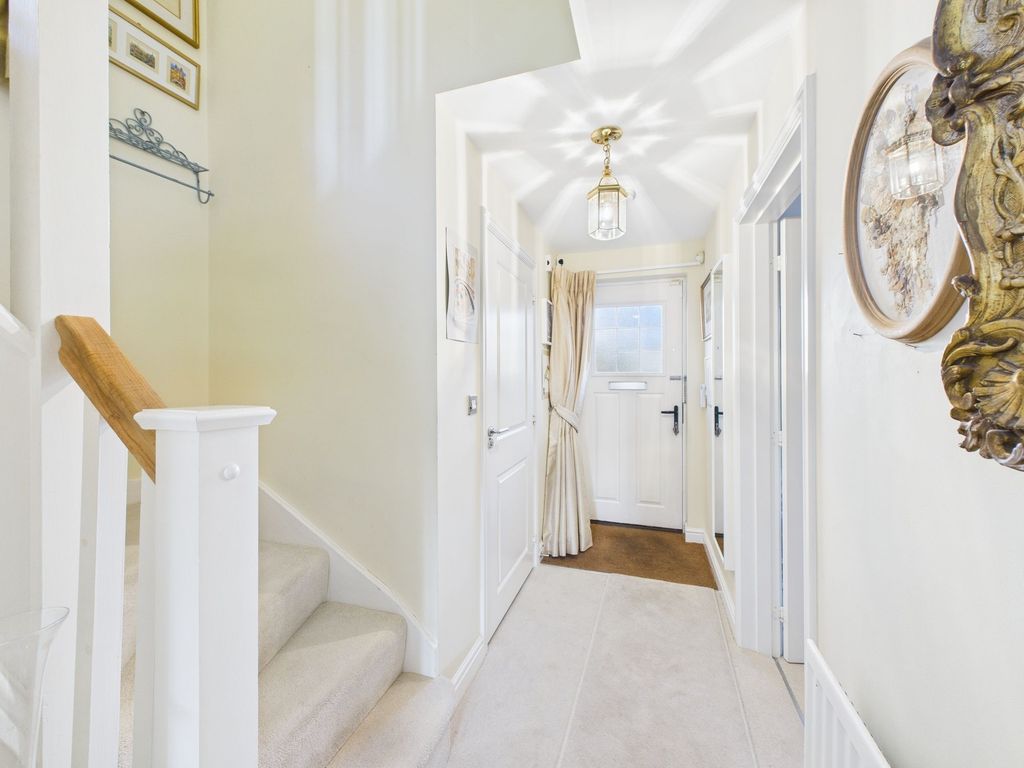 Property photo 2 of 26