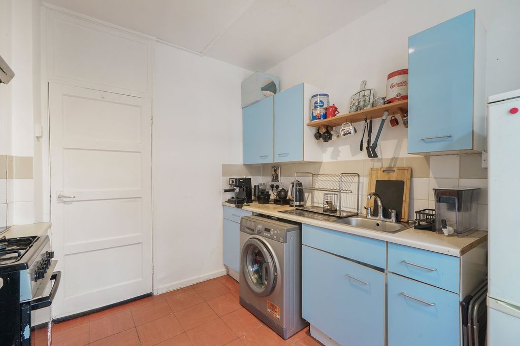 Property photo 2 of 7