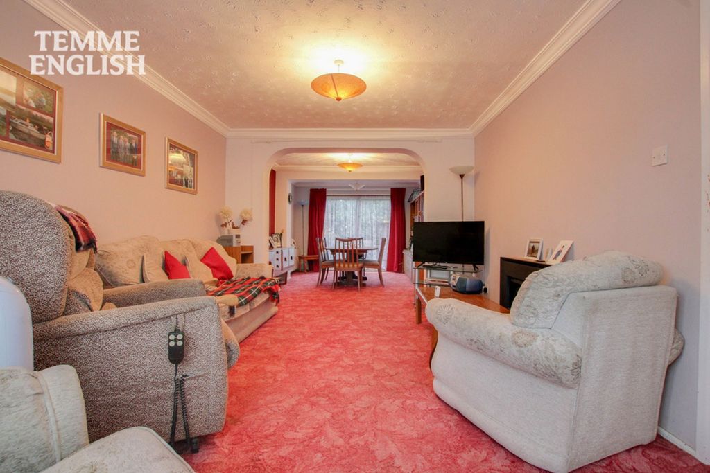 Property photo 3 of 24