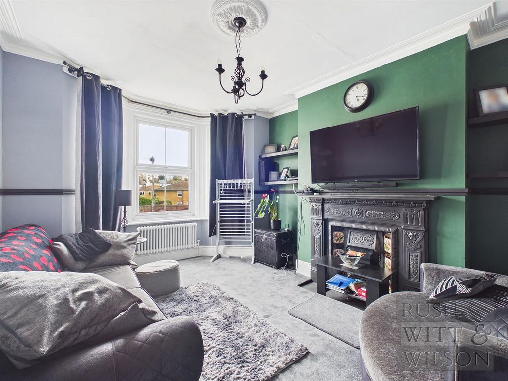 Property photo 2 of 15