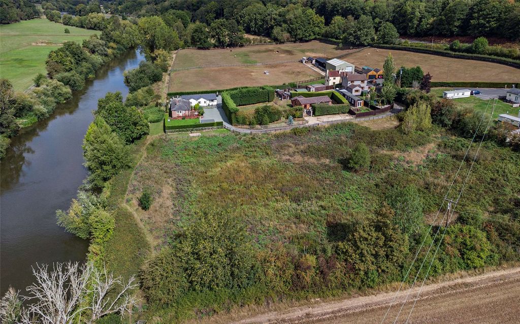 Property photo 2 of 15 Setting