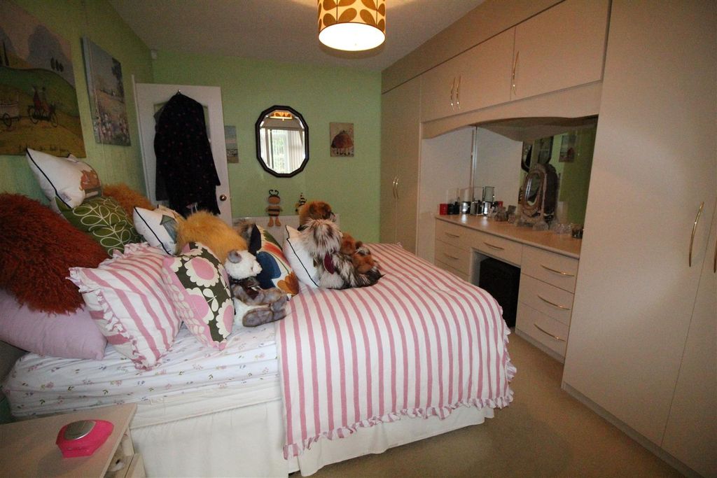Additional image 14 of 2 bed detached bungalow for saleSmithies Moor Rise, Batley WF17