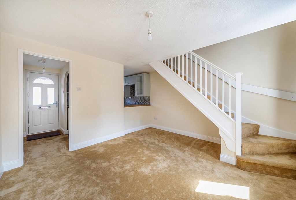 Property photo 2 of 8 1345034-7-68A8753...