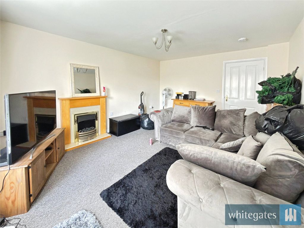Property photo 3 of 7 Picture No. 11
