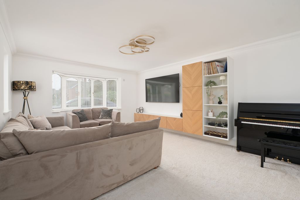 Property photo 2 of 43