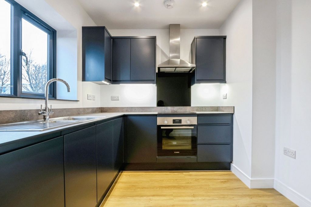 Property photo 3 of 19 Pbox-Img.Jpg