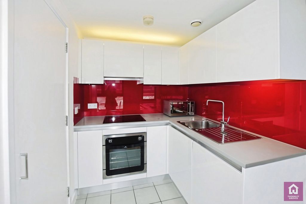 Property photo 3 of 8 Pbox-Img.Jpg