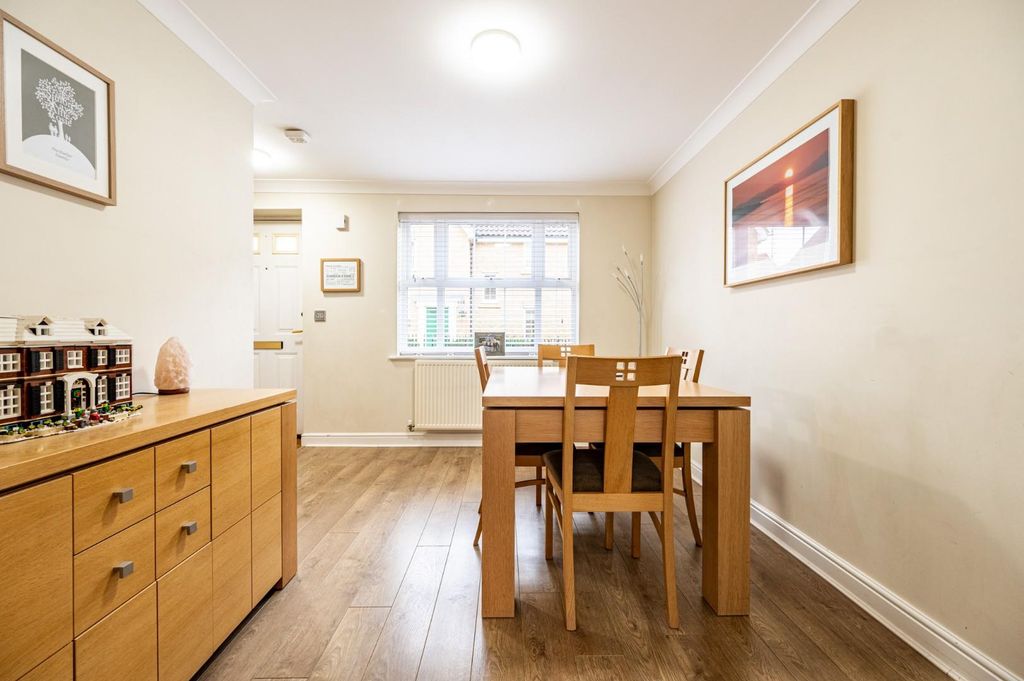 Property photo 3 of 23 Dsc_4136-Hdr.Jpg