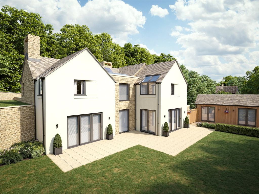 Property photo 1 of 33 Picture No. 31