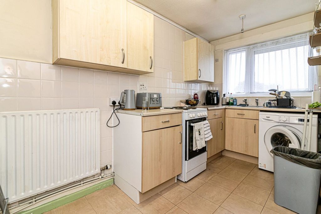 Property photo 2 of 13 Kitchen