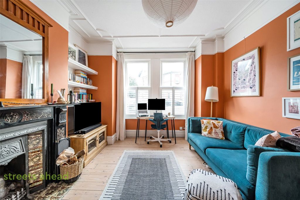 Property photo 3 of 13 Picture No. 06