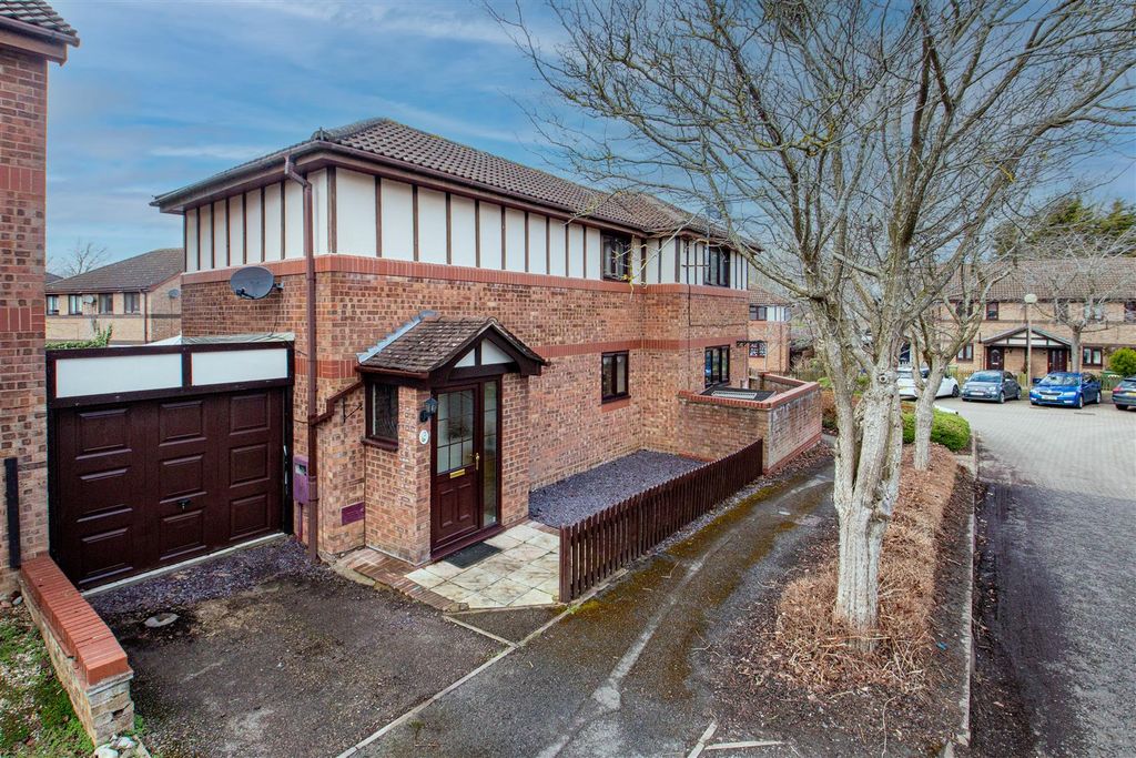 Property photo 1 of 18 2Prim_17_Blue.Jpg