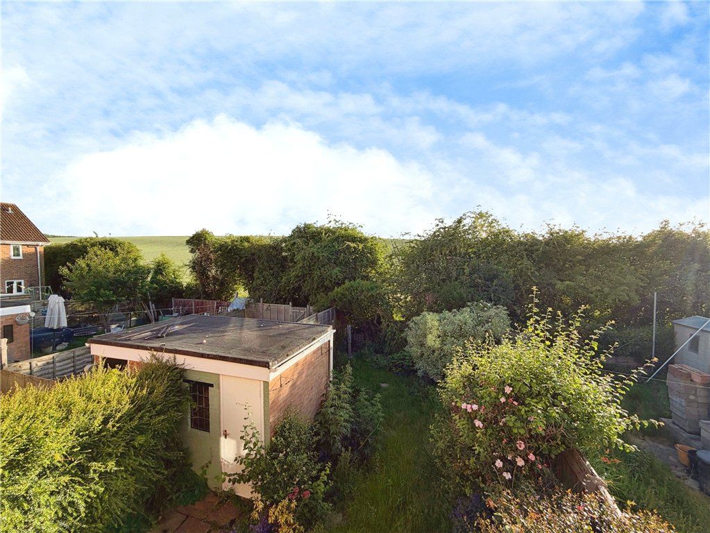 Property photo 2 of 10 Picture No. 02
