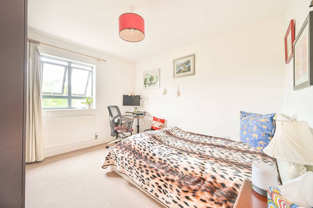 Property photo 2 of 10