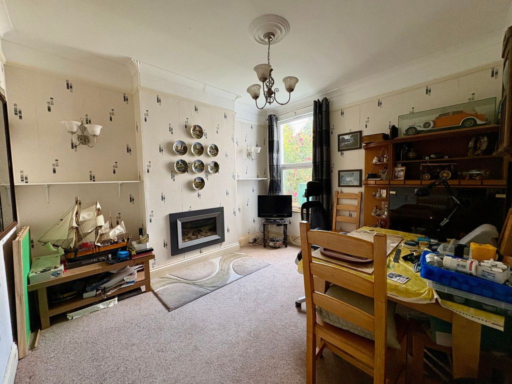 Property photo 3 of 26