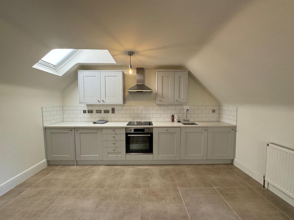 Property photo 2 of 5 Kitchen