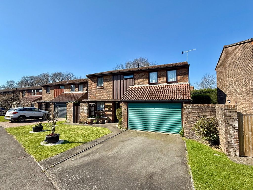 Property photo 1 of 25